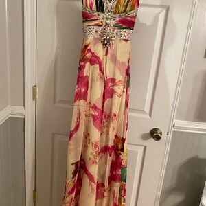 Sleeveless Pink and Cream Floral Maxi Dress with Embellished Waist